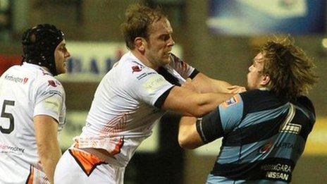 Alun Wyn Jones and Kristian Dacey tussle