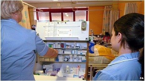 Nurses on a hospital ward