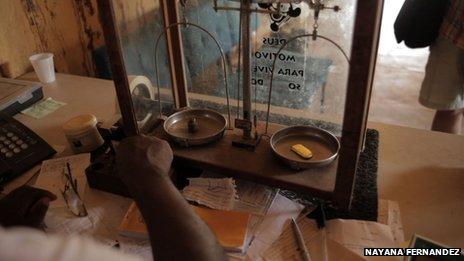 A scale used for measuring gold in the village of Sao Jose