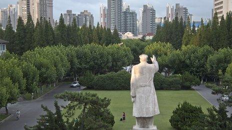 A Mao statue at East China Normal University, Shanghai, July 2008.