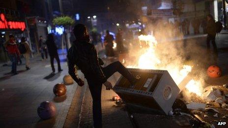 Protests in the Kadikoy district of Istanbul, 25 Dec