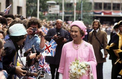 The Queen wearing a Frederick Fox hat, Silver Jubilee 1977