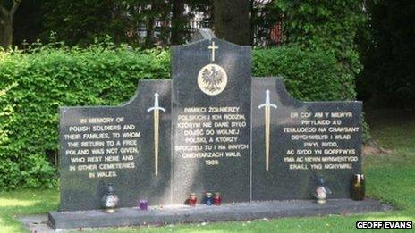 Memorial to Polish soldiers at Wrexham Cemetery