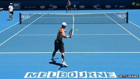 Lleyton Hewitt practises at the 2014 Australian Open