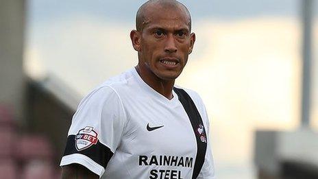 Chris Iwelumo