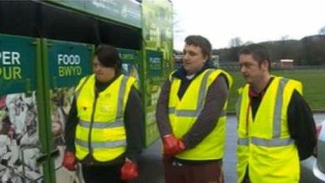 Volunteer rubbish collectors