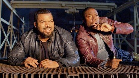 Ice Cube (l) and Kevin Hart in Ride Along