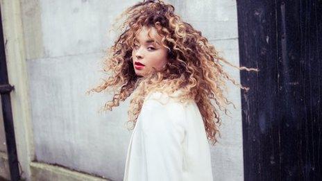 Ella Eyre