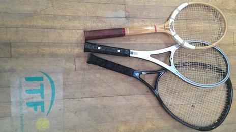 Racquets at the ITF laboratory