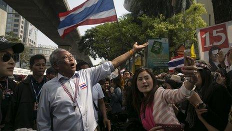 Suthep Thaugsuban and supporters