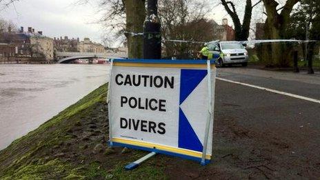 Police divers sign