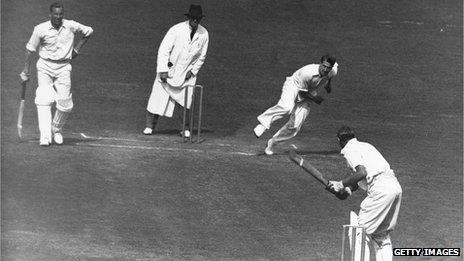 Harold Larwood bowling for England in 1932