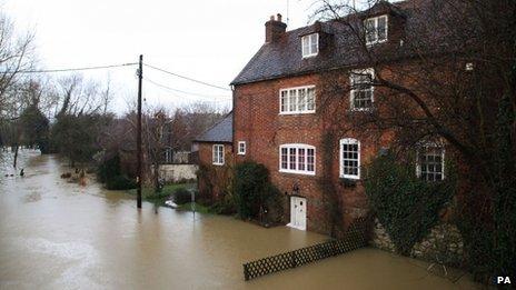 Flooding in Yalding