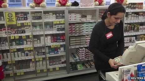CVS Caremark pharmacies to halt tobacco sales - BBC News