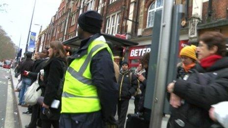 Bus queue