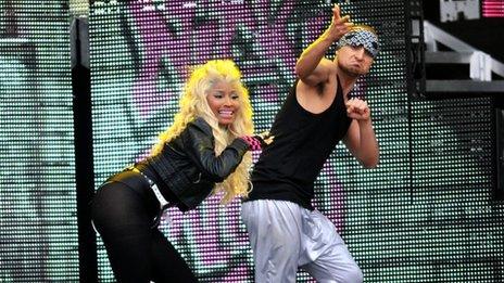 Nicki Minaj with a male dancer