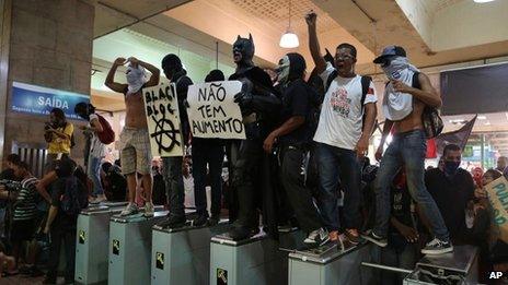 Rio protest, 7 Feb 2014