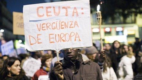 Protest in Madrid against migrants' deaths (12 February 2014)