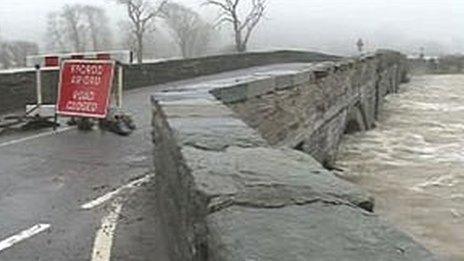 The Dyfi bridge at high water