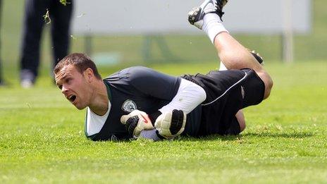 Goalkeeper Brian Murphy is called up to the Republic of Ireland squad