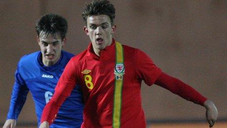 Emyr Huws in action for Wales Under- 21s