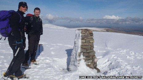 Fell top assessor on Helvellyn