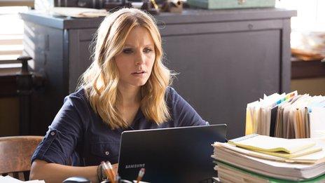 Kristen Bell as Veronica Mars