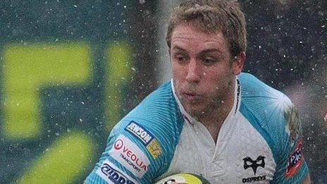 Tom Issacs of the Ospreys on the attack