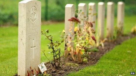 Headstone of Private John Parr who was one of the first to die during the 1914-18 conflict