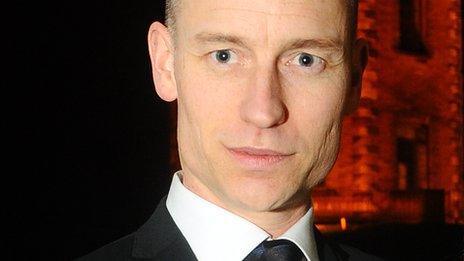 Stephen Kinnock