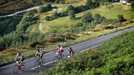 Riders in the Wiggle Etape Cymru