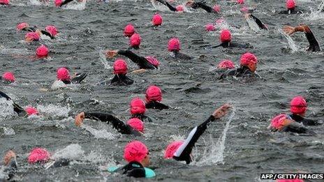 Swimmers at 2011 Great North Swim on Windermere, Cumbria