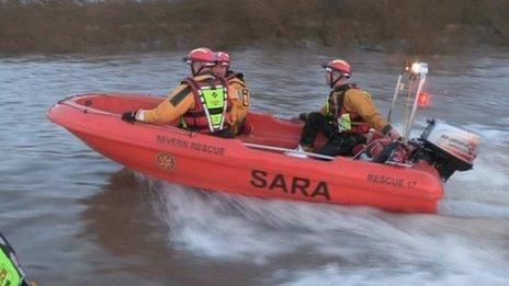 A Sara lifeboat and volunteers