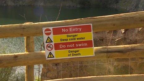 Safety signs at Gullet Quarry