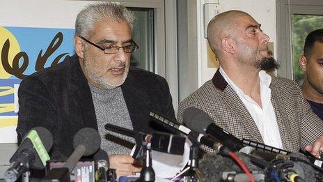 Tariq Jahan (left)