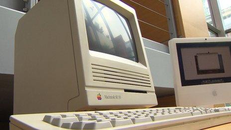 An early macintosh model