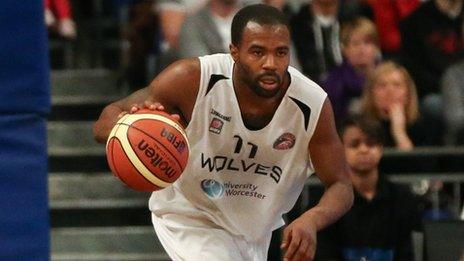 Worcester Wolves guard Zaire Taylor