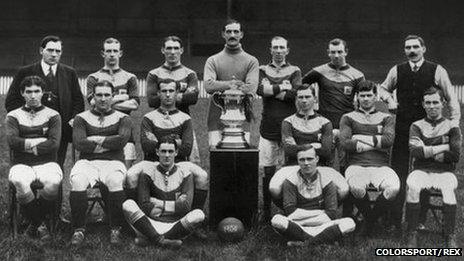 Bradford City with the FA Cup in 1911