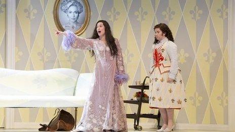 Tara Erraught and Kate Royal in Der Rosenkavalier
