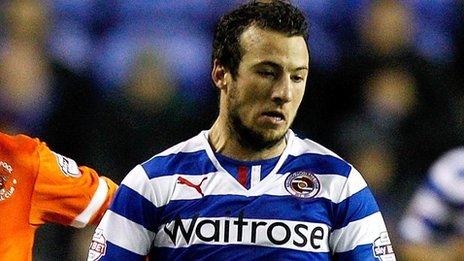 Adam Le Fondre in action for Reading