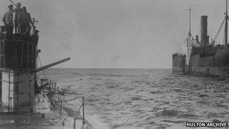 A German U-boat opens fire in 1915