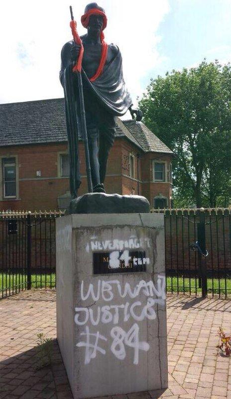 Gandhi statue on 7 June 2014