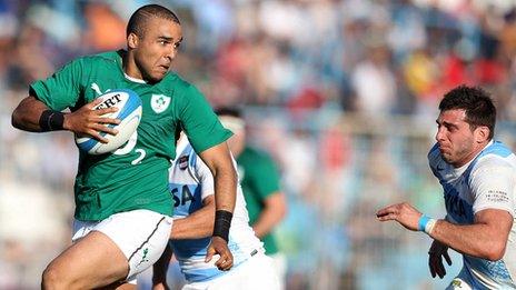 Simon Zebo runs in for Ireland's opening try