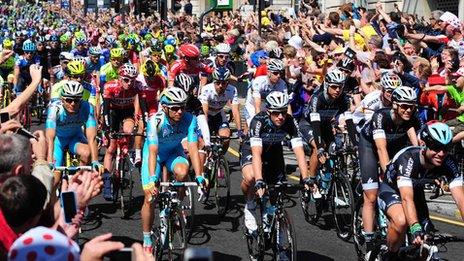 198 riders set off on stage one