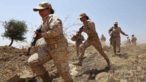 Female Kurdish Peshmerga fighters train in Suleimaniya