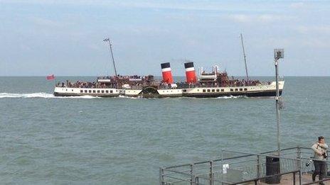 Paddle steamer Waverley