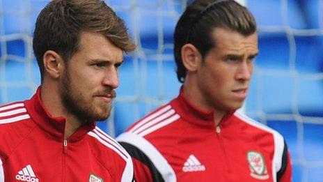 Aaron Ramsey and Gareth Bale in training