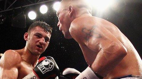 Nathan Cleverly beats Tony Bellew in October, 2011