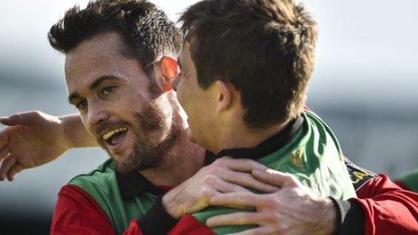 David Scullion and Jordan Stewart scored for Glentoran