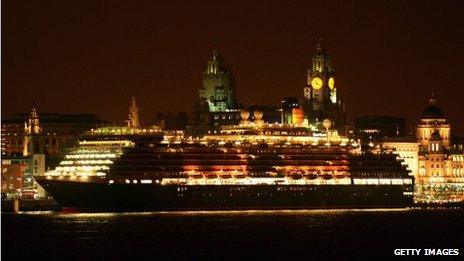 Cunard Liner MS Queen Victoria